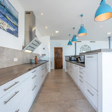 Unique ! Plain-pied Vue Exceptionnelle Golfe St Tropez A 200 M De La Villa Sainte-Maxime