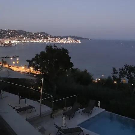 Villa Unique ! Plain-pied Vue Exceptionnelle Golfe St Tropez A 200 M De La *