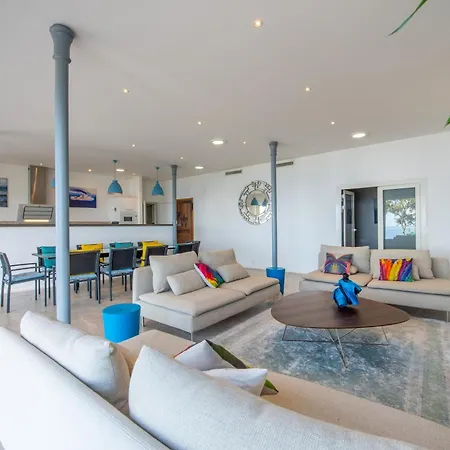 Villa Unique ! Plain-pied Vue Exceptionnelle Golfe St Tropez A 200 M De La Sainte-Maxime